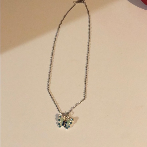 Necklace, earrings and bracelet - Picture 2 of 3